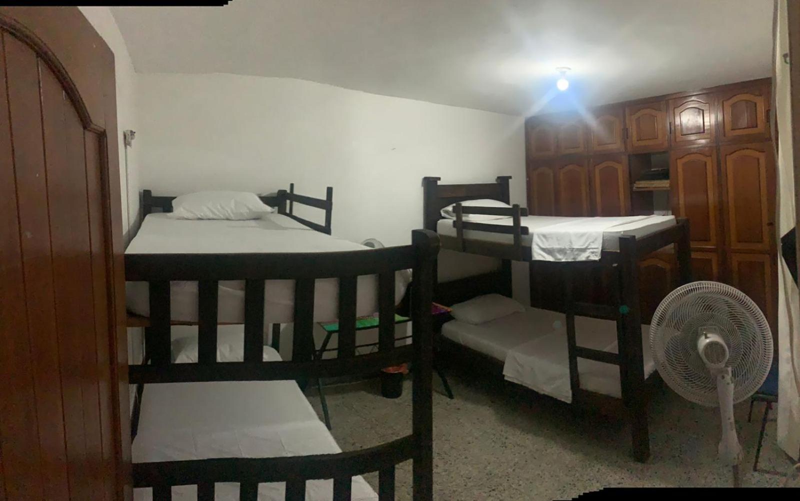 La Clave Hostel Cali Esterno foto